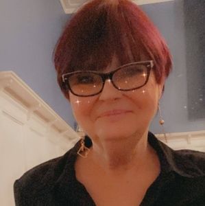 Meet your Posher, Debra